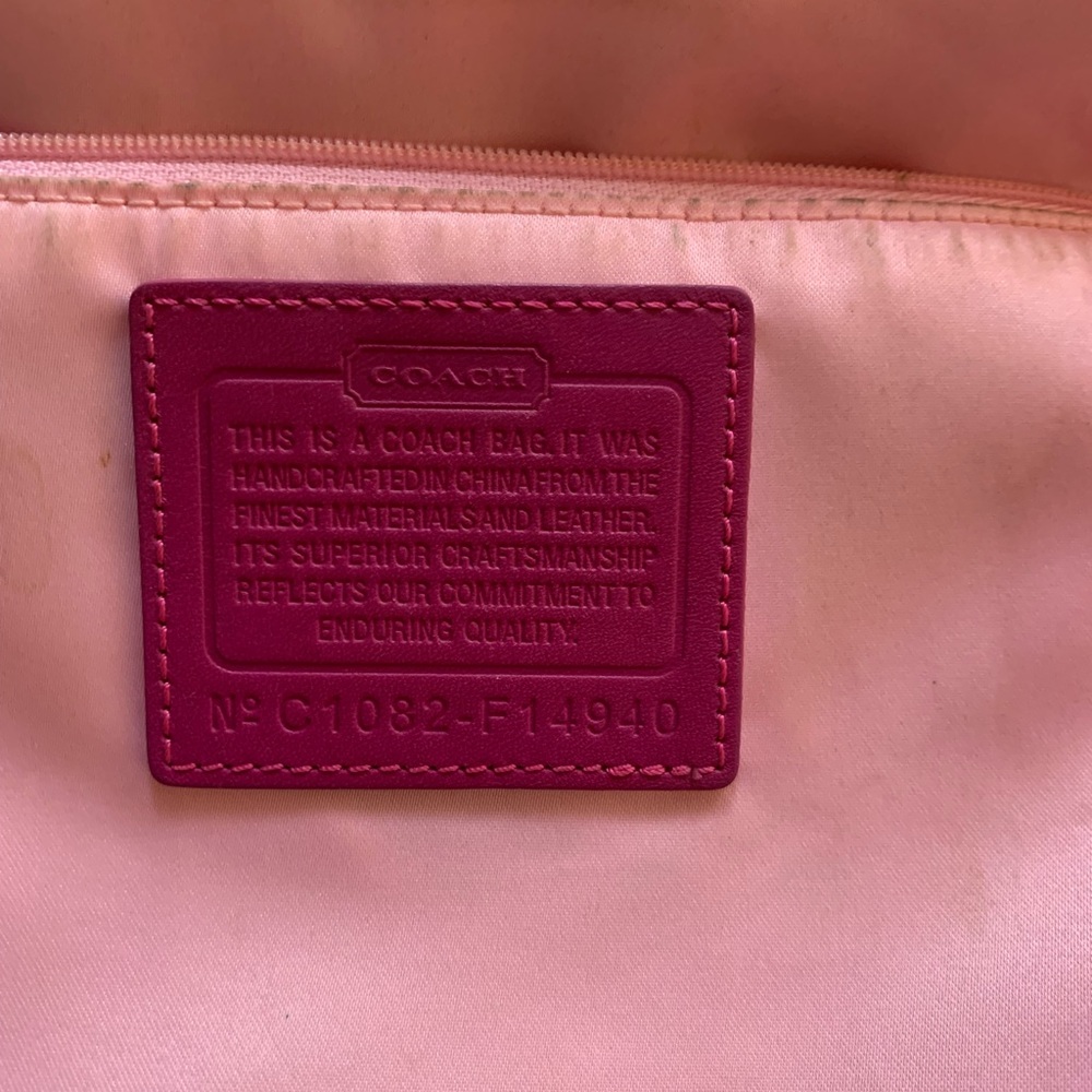 2010 Coach Carryall Signature Laura Kiss F14940 pink Canvas Tote Handbag Purse - Picture 9 of 11